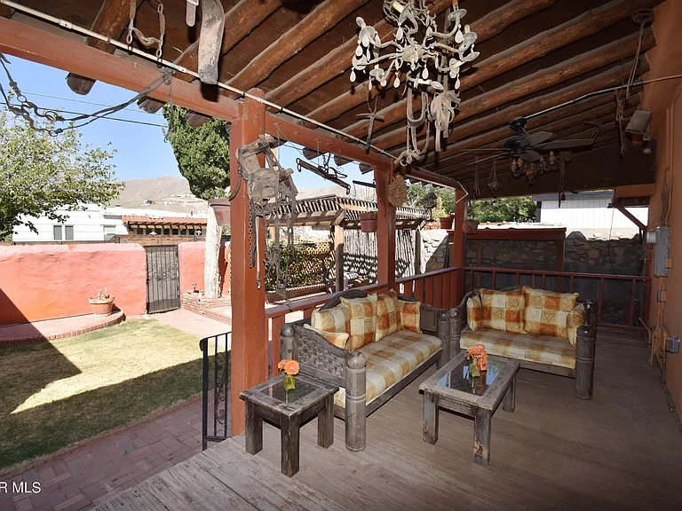 515 Gregory Ave — Photo 29