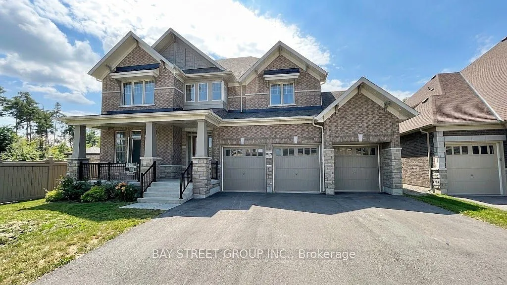 4 bed, $3,400 — Photo 1