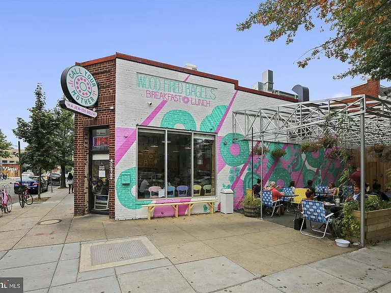 4605 Georgia Ave NW — Photo 36