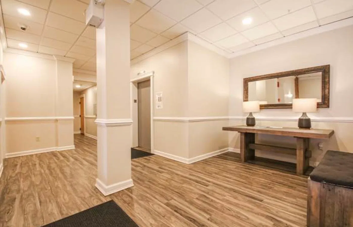 1 bed, 700 sqft, $3,300 — Photo 1