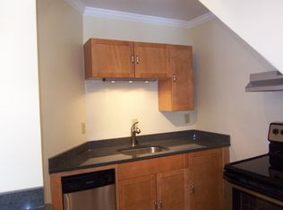 285 Pine St, Bangor, ME 04401