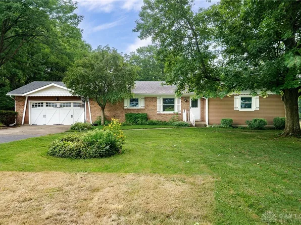 3390 Spence Rd, New Carlisle, OH 45344
