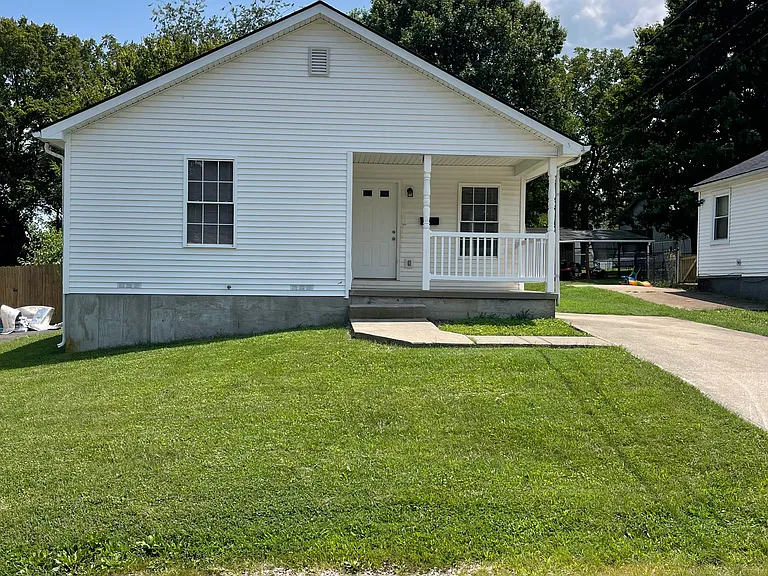 432 Chambers St — Photo 1