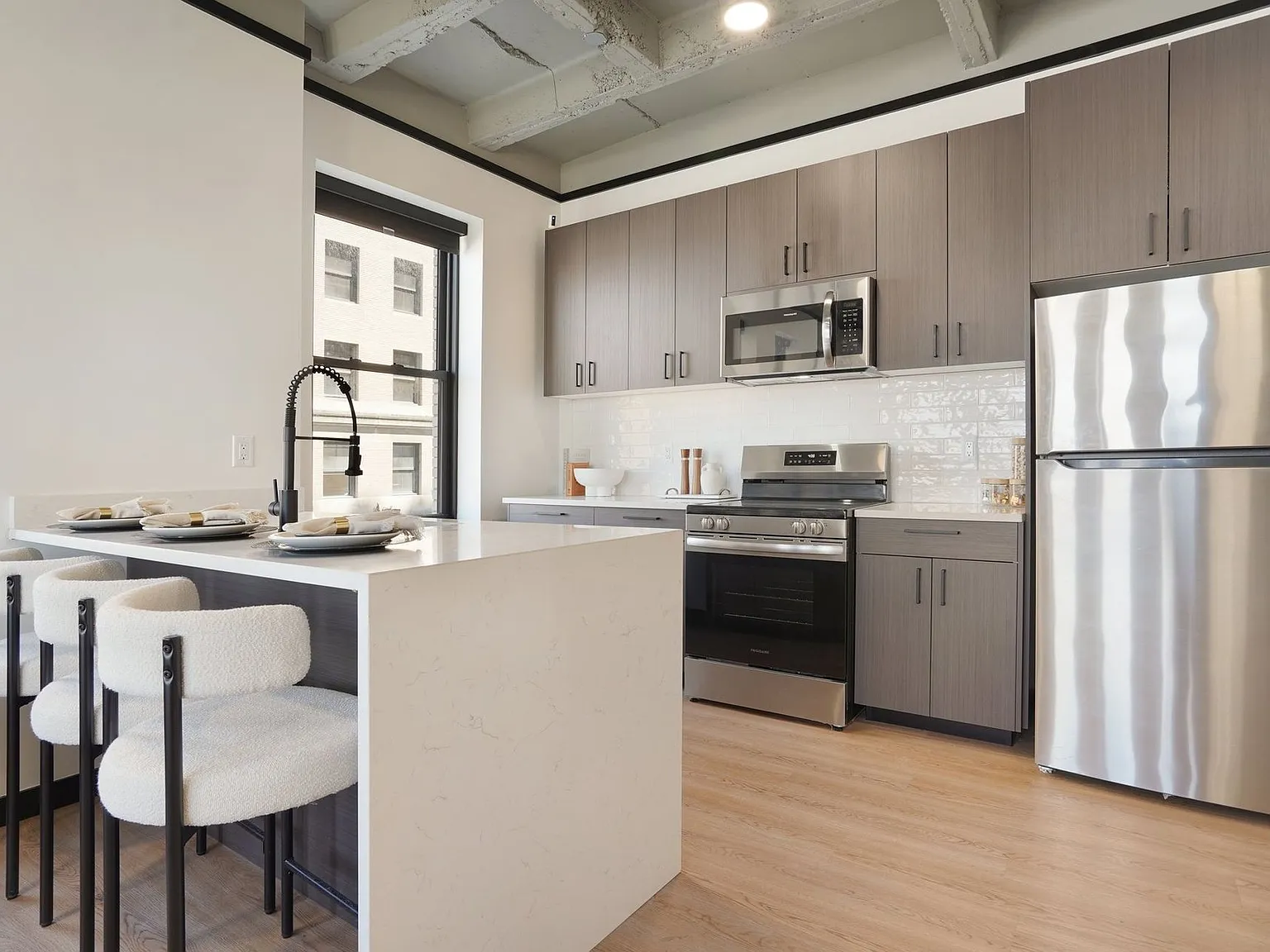 28N — Photo 3