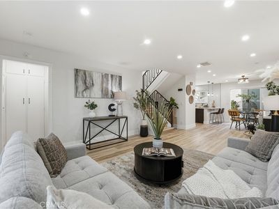 106 Lexington Ln, Costa Mesa, CA, 92626