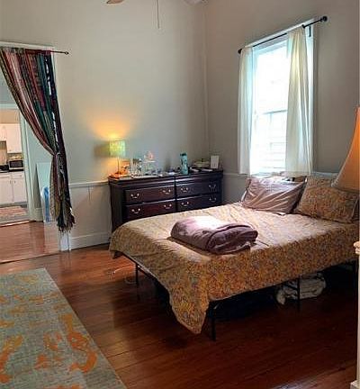 4th image of 715 Congress St