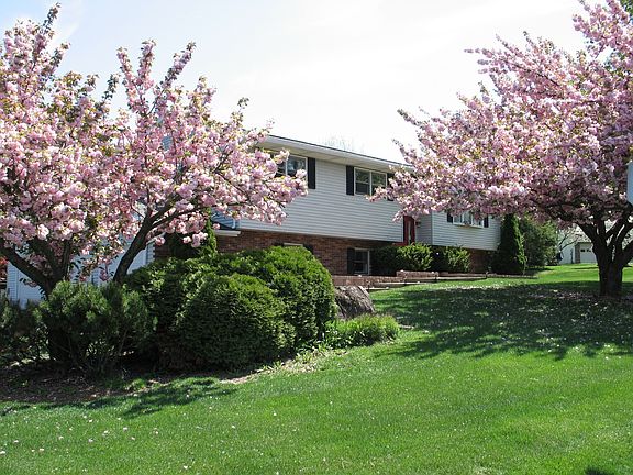 1617 Susan Circle