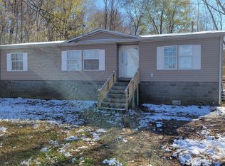 5690 Houser Rd, Paducah, KY 42003