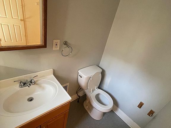 3rd image of 314 Cantrell St