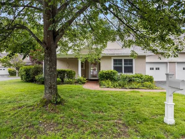 7 Cameo Court #7, York, ME 03909