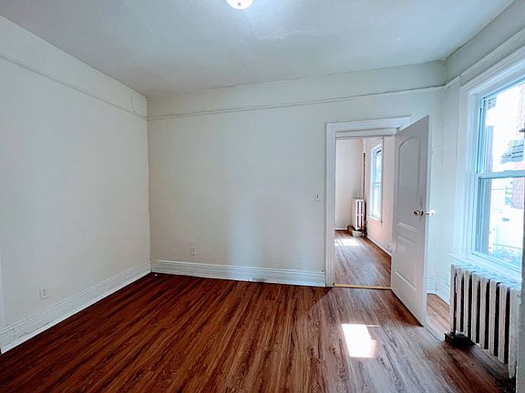 2nd image of 1712 Adams St #2