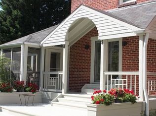 4942 34th Rd N, Arlington, VA 22207