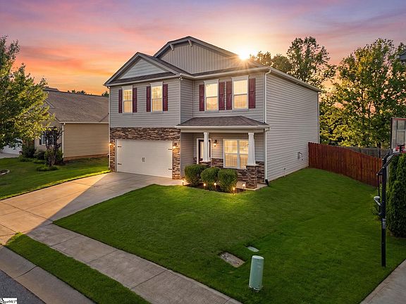 3rd image of 308 Cabot Hill Ln