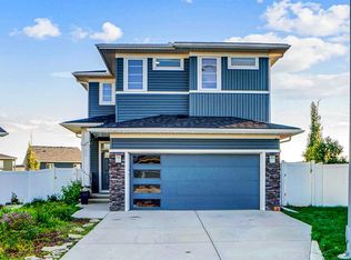 32 N Redstone Ct NE, Calgary, AB T3N 0J4