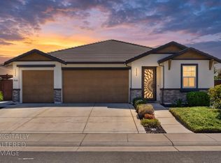 9526 Cote Dor Dr, Elk Grove, CA 95624