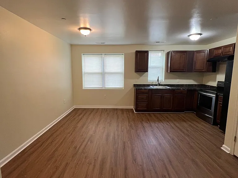 4300 Liberty Heights Ave #1E — Photo 6