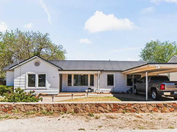 507 SW 5th St, Seminole, TX 79360