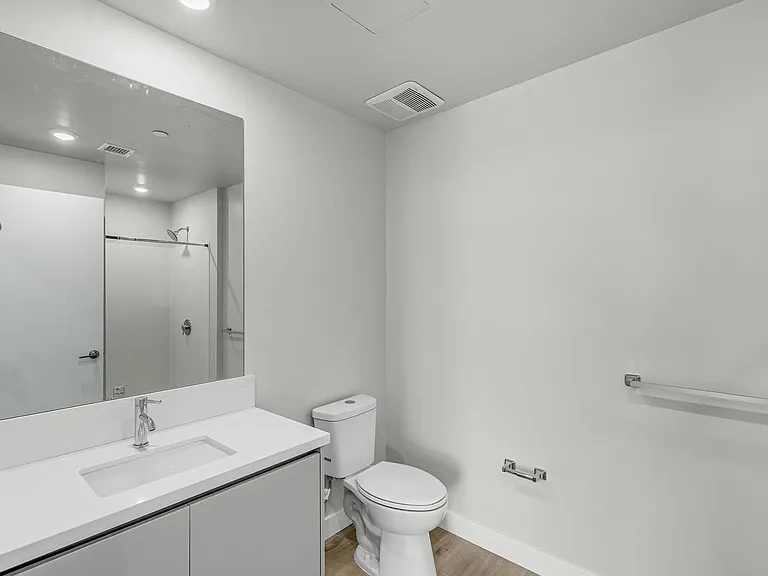 825 Coronado-Building — Photo 79