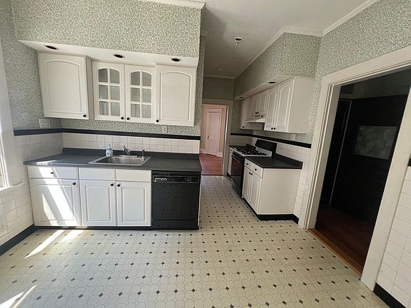 4th image of 46-48 Cleveland St