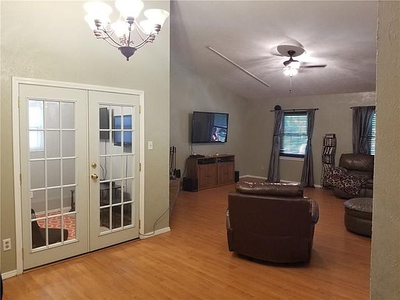 5th image of 1720 Culberson Dr