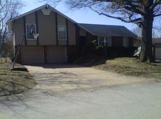 16201 E 38th St, Independence, MO 64055