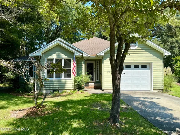 108 Fern Court, Pine Knoll Shores, NC 28512