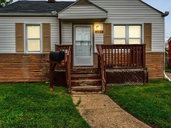 1024 Hudson St, Wyandotte, MI 48192