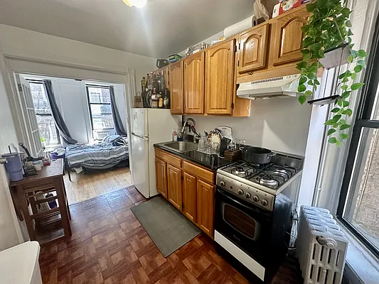 Rented by Building Equity Real Estate LLC | media 13