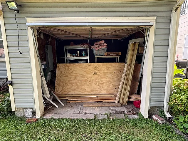 Garage workshop area is 6' deep and about 10' wide