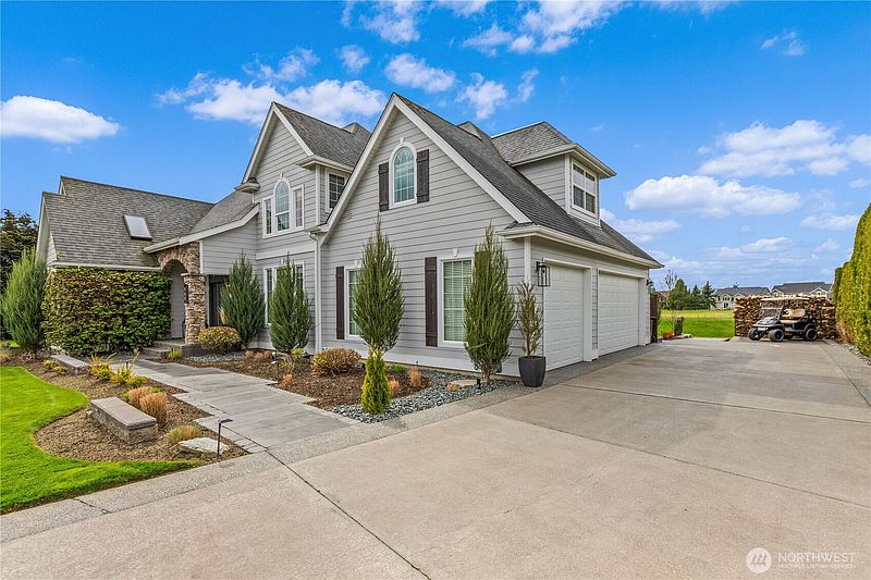 2nd image of 449 Island Green Way