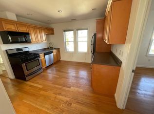 9 Roycroft Rd #2, Peabody, MA 01960