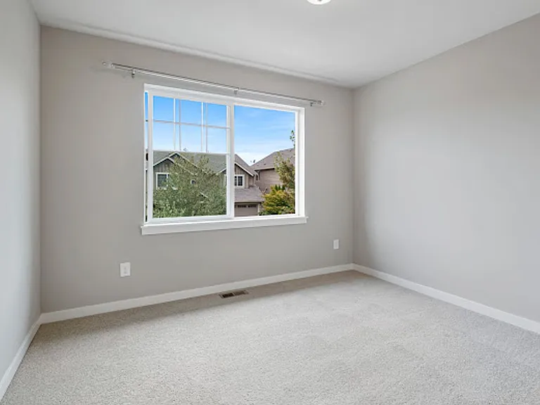 23013 44th Dr SE — Photo 12
