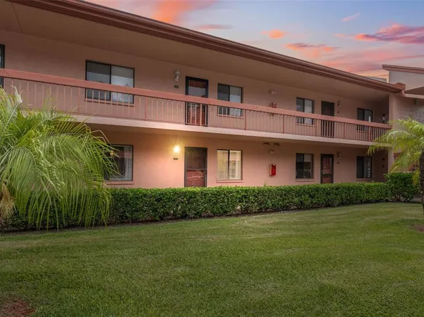 143 Lakeside Dr #143, Oldsmar, FL 34677