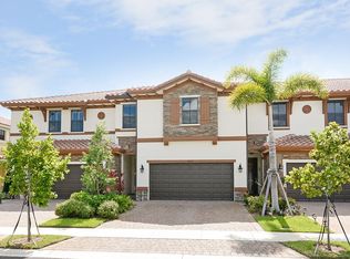 809 E Village Cir, Davie, FL 33325