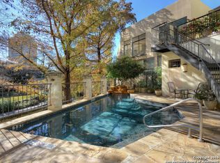 1022 Navarro St APT 203, San Antonio, TX 78205