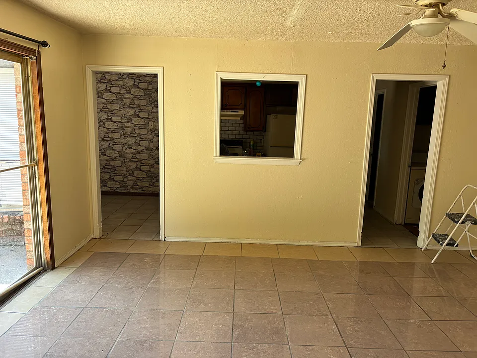 116 Crystal Cir #1