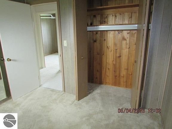 3rd image of 2315 E Bay Ridge Dr