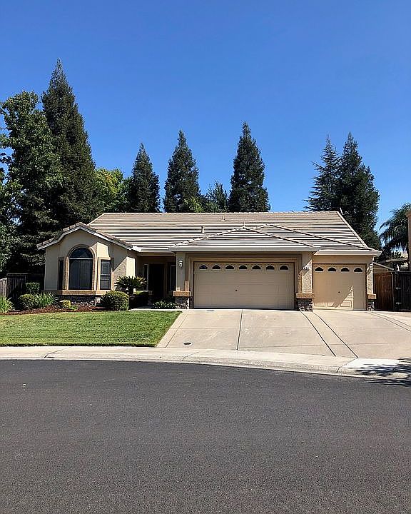 1st image of 420 Caldarella Cir