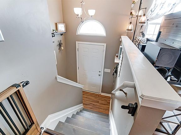 2nd image of 622 Astoria Ct