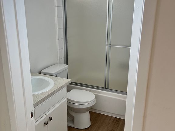 5th image of 12633 Matteson Ave #12