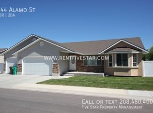 544 Alamo St, Chubbuck, ID 83202