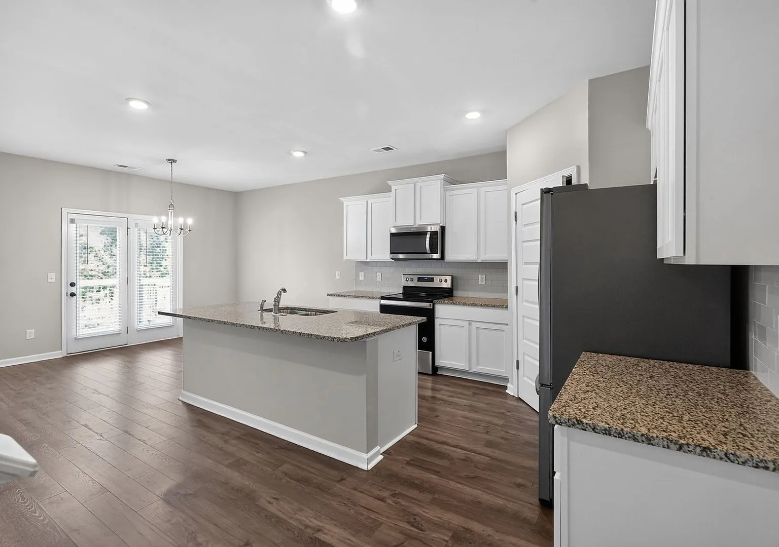 Spacious 5BR House in Augusta — Photo 2