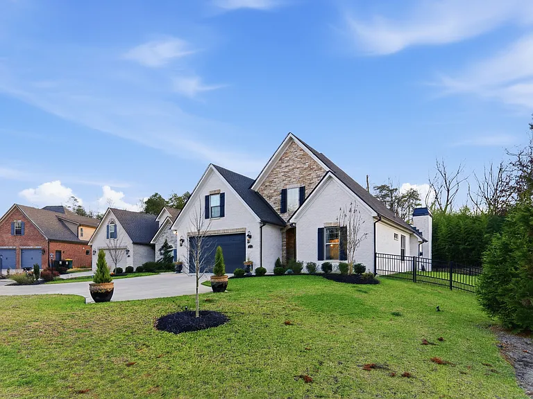 8513 Sunscape Ln — Photo 6