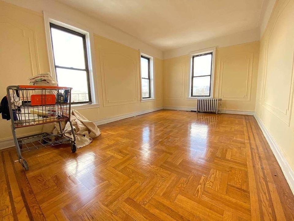 1st image of 45-32 44th St #6