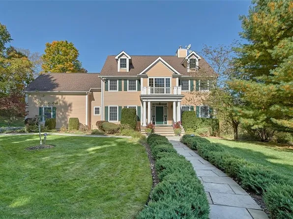 32 Pebblebrook Way, Chappaqua, NY 10514