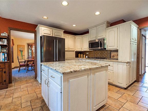 5th image of 6414 Arborwood Ln