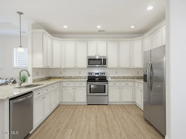 1306 Old Folkstone Rd — Photo 18
