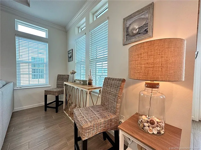 378 NE Wharfs Way — Photo 10