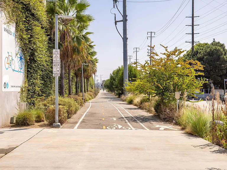 Enjoy exploring the nearby Exposition Corridor Bike Bath.