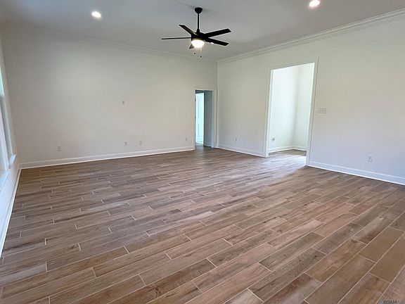 5th image of 44312 Huntley Rd